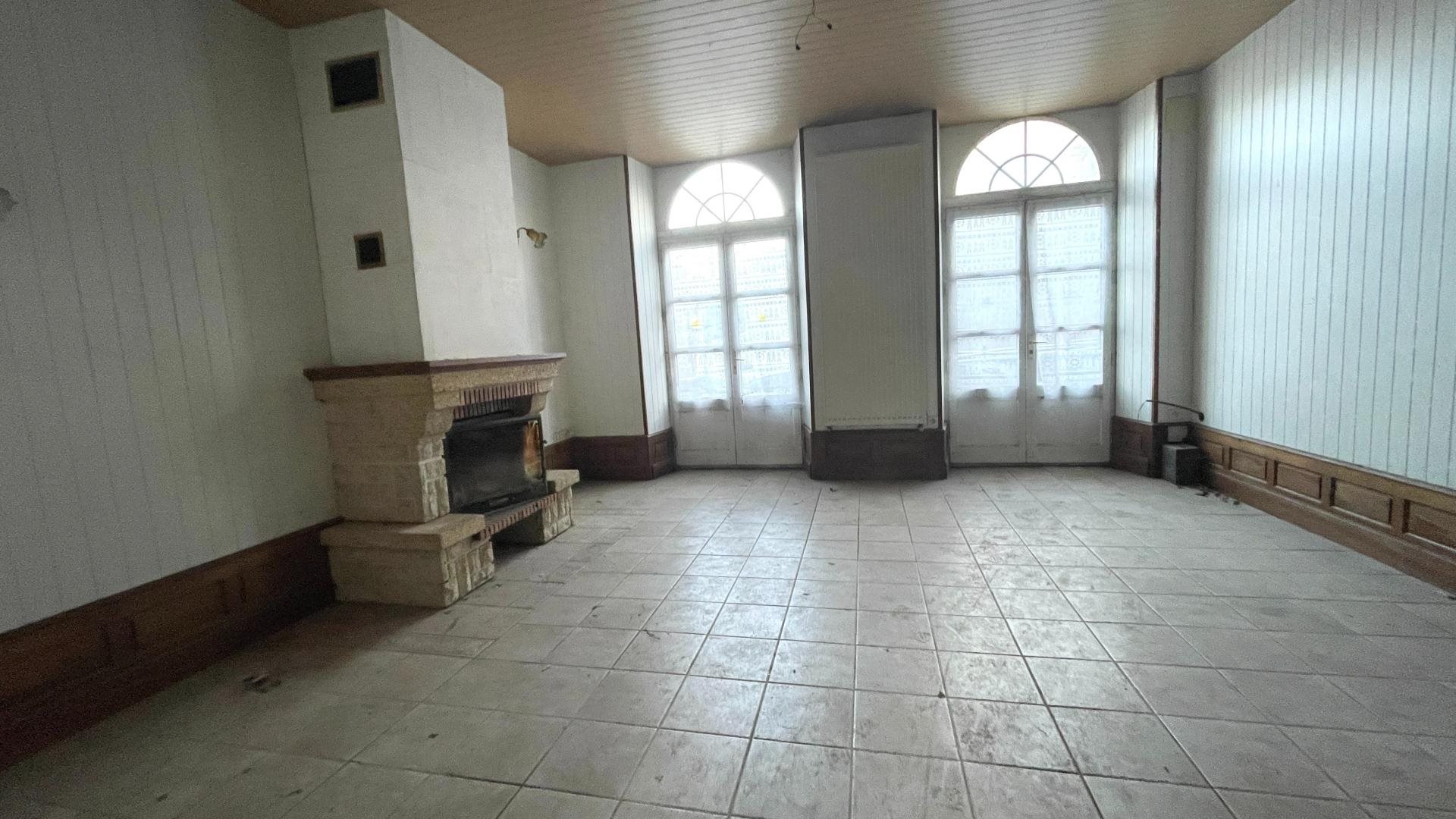 Maison à vendre, 187m², Ernée