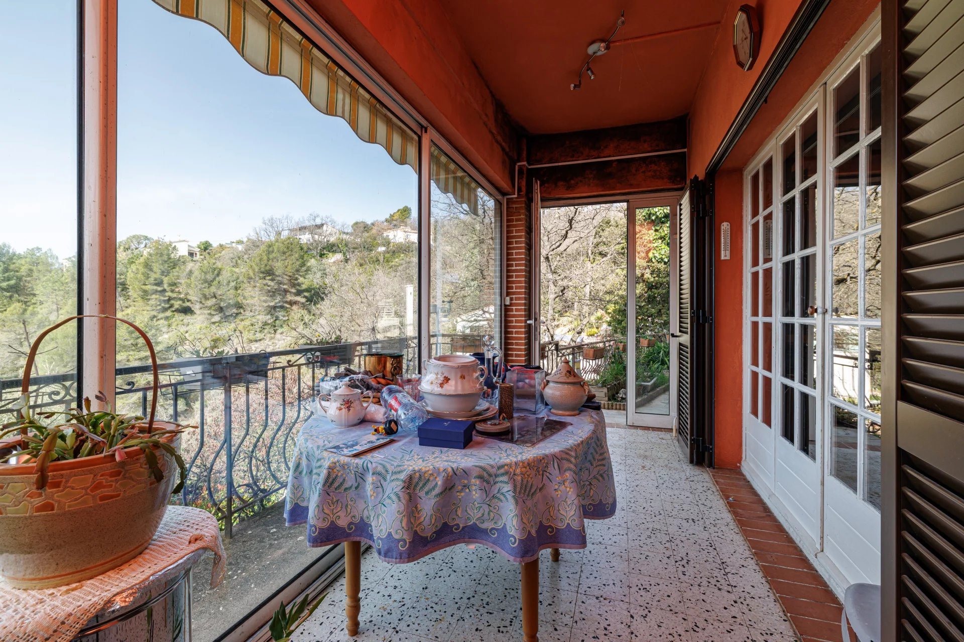 Appartement à vendre, 90m², Châteauneuf-Villevieille