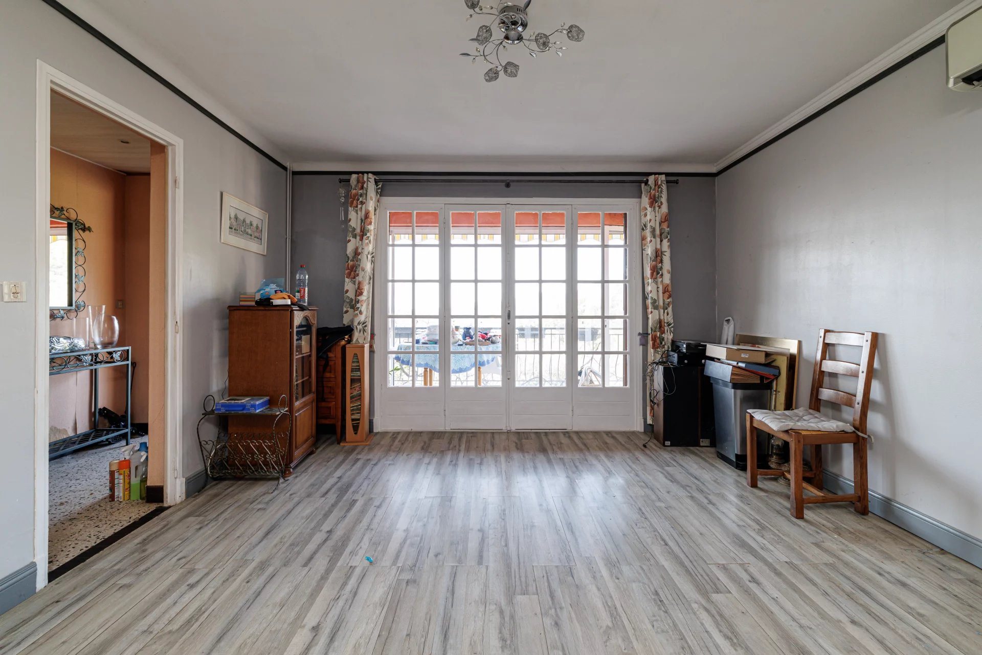 Appartement à vendre, 90m², Châteauneuf-Villevieille