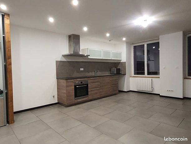 Appartement à louer, 80m², Sainte-Sigolène