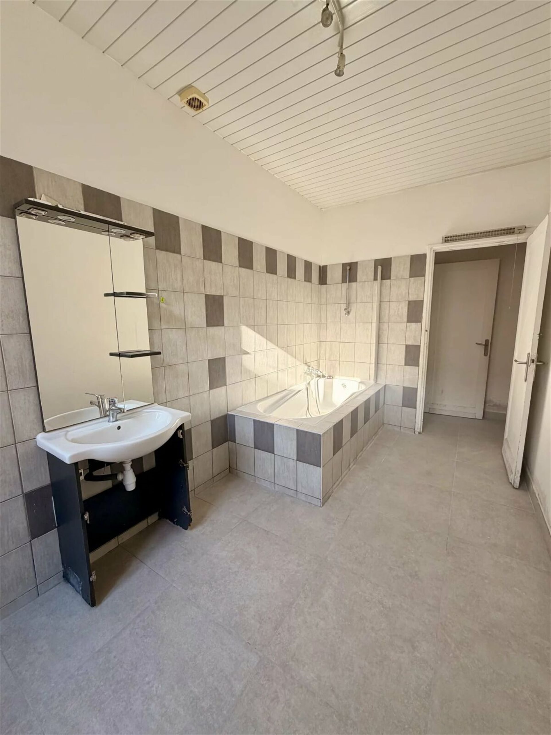 Appartement à vendre, 82m², Nîmes