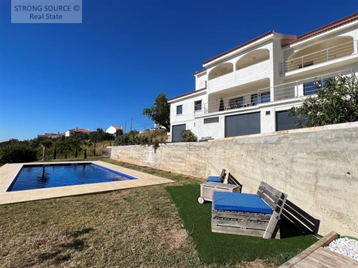 Excellent villa with5/6bedrooms, 460 m2 built on a plot of 2500 m2, with garden, swimming pool and o