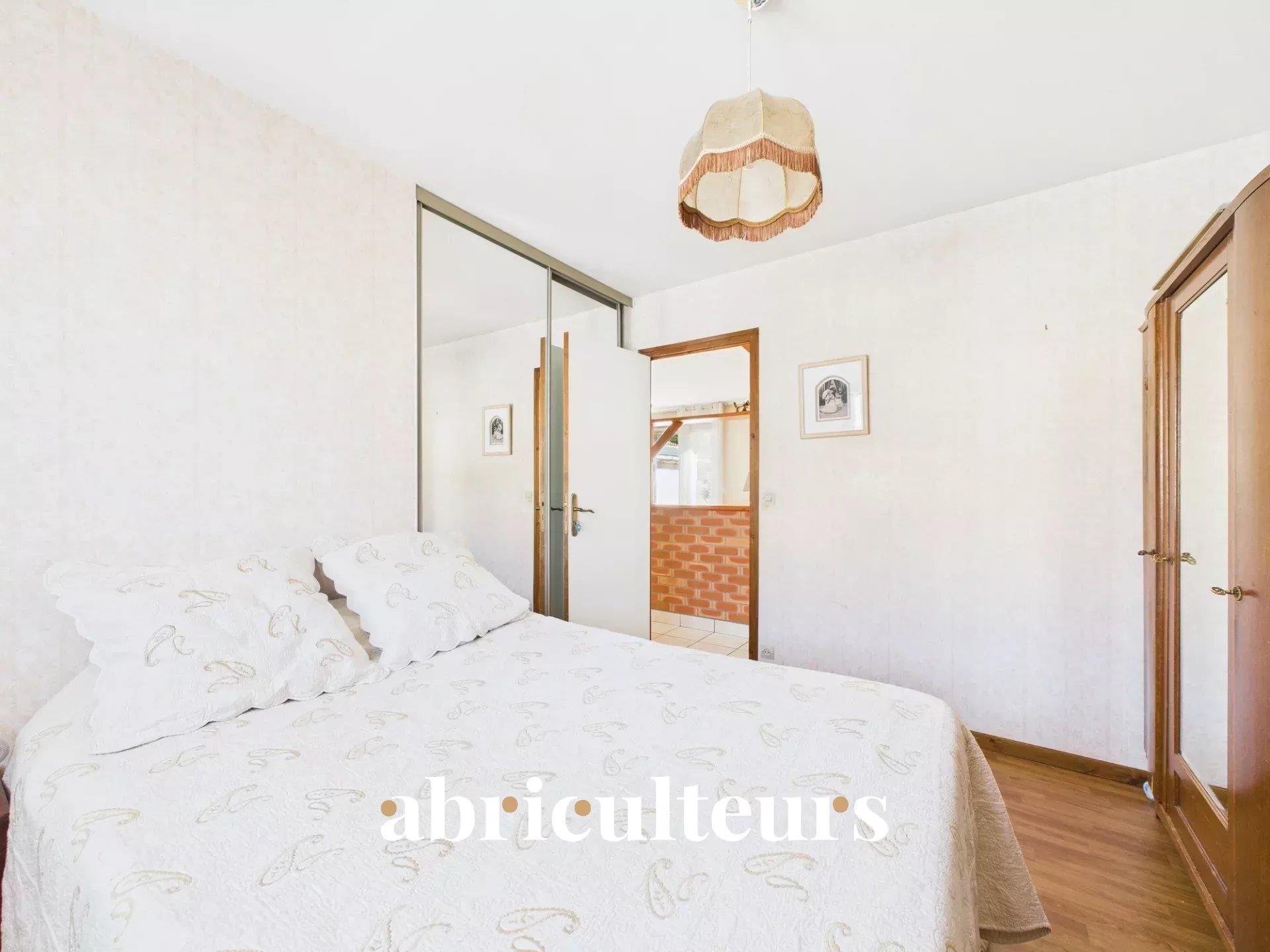 Single-Storey house plus studio in Saint-Sébastien - Quartier Familial et Verdoyant