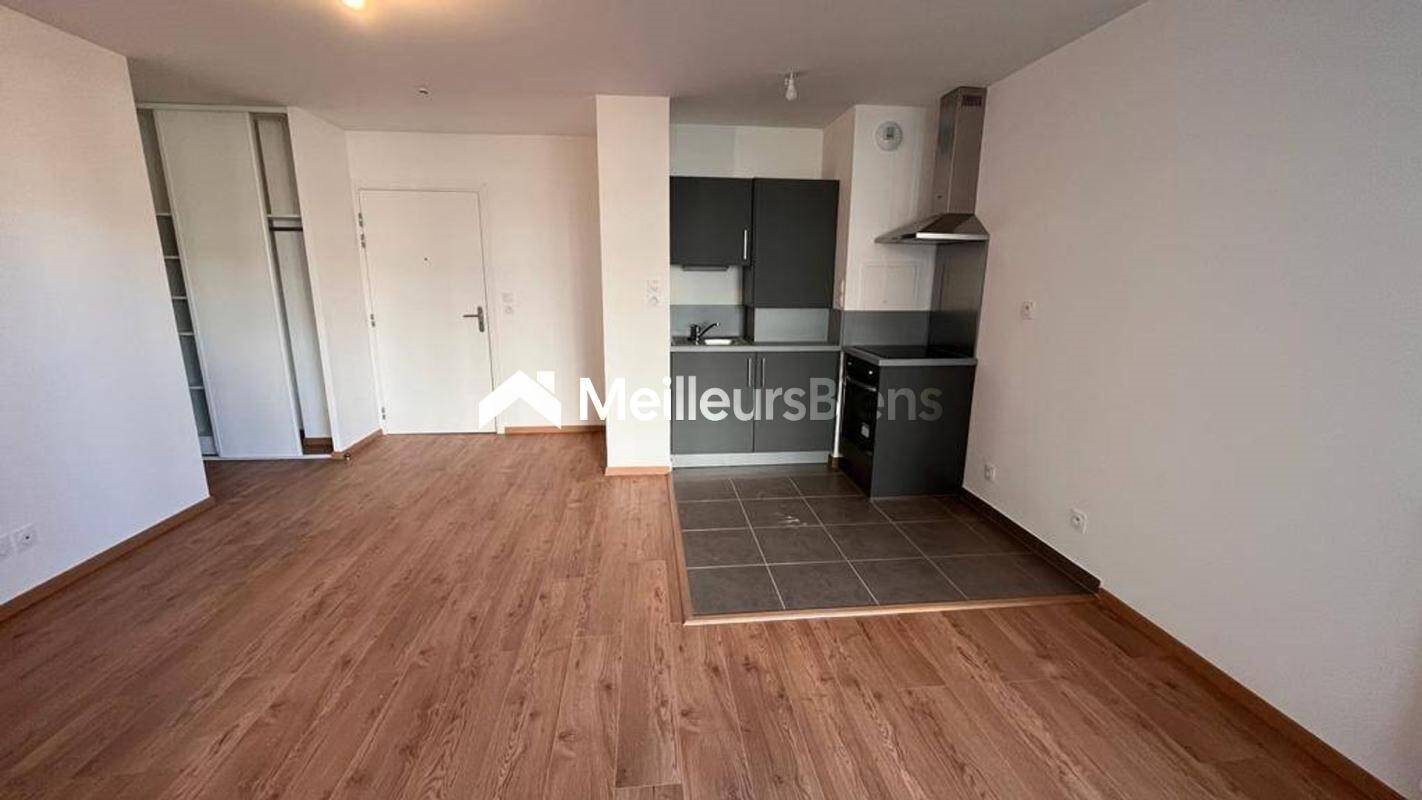 Appartement à louer, 57m², Luisant
