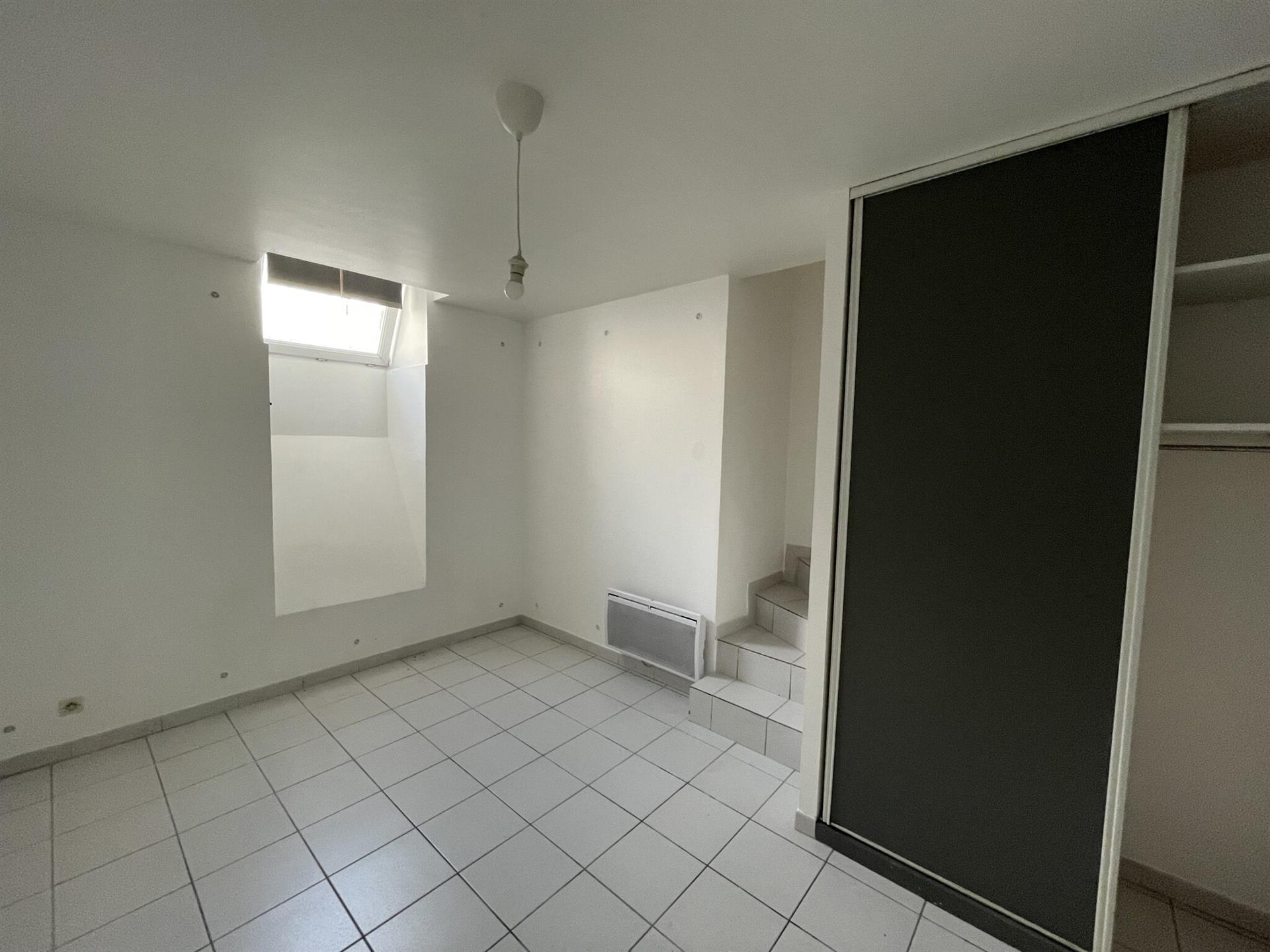 Appartement à louer, 29m², Bordeaux