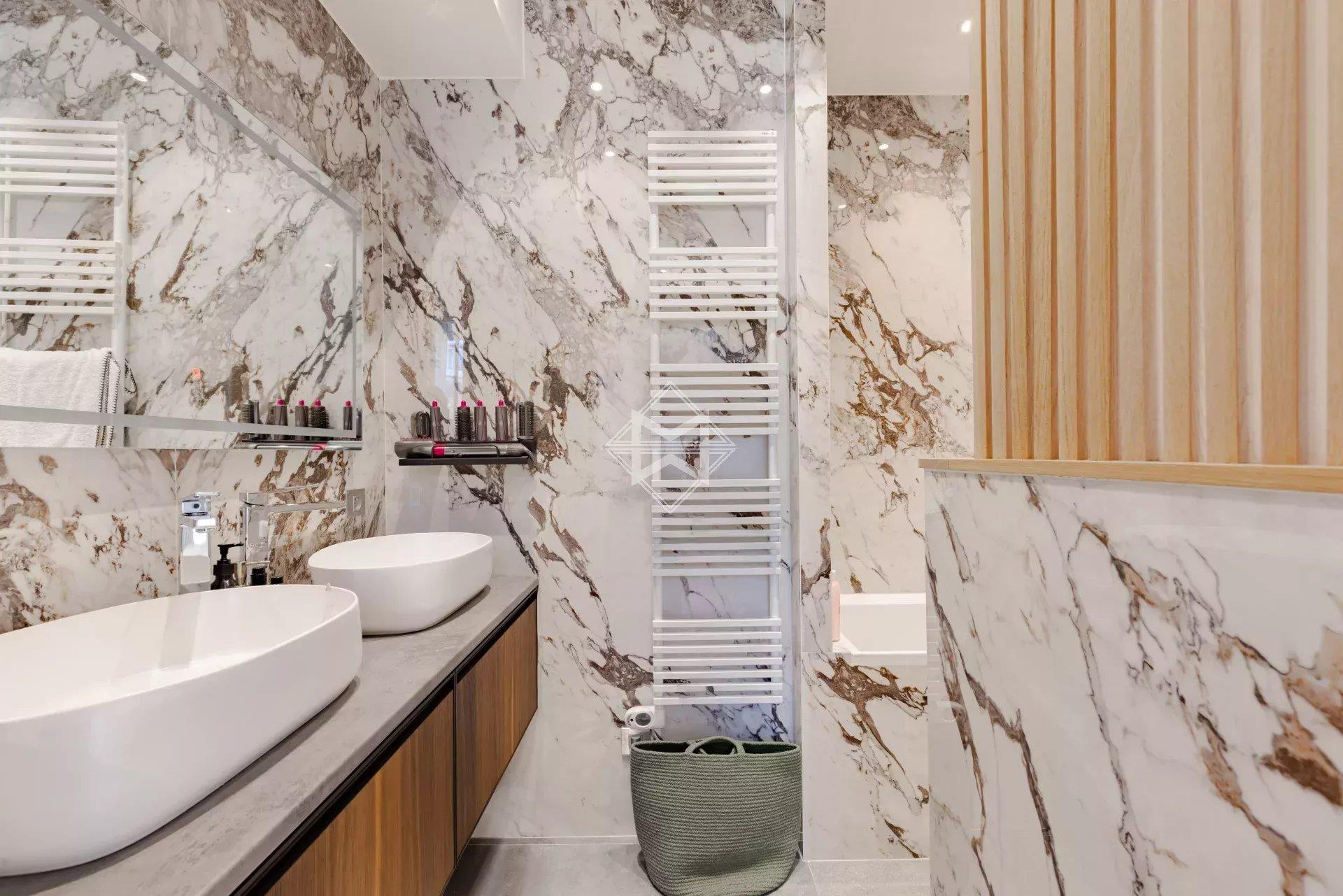 Perfectly Renovated 3-Bedroom Apartment