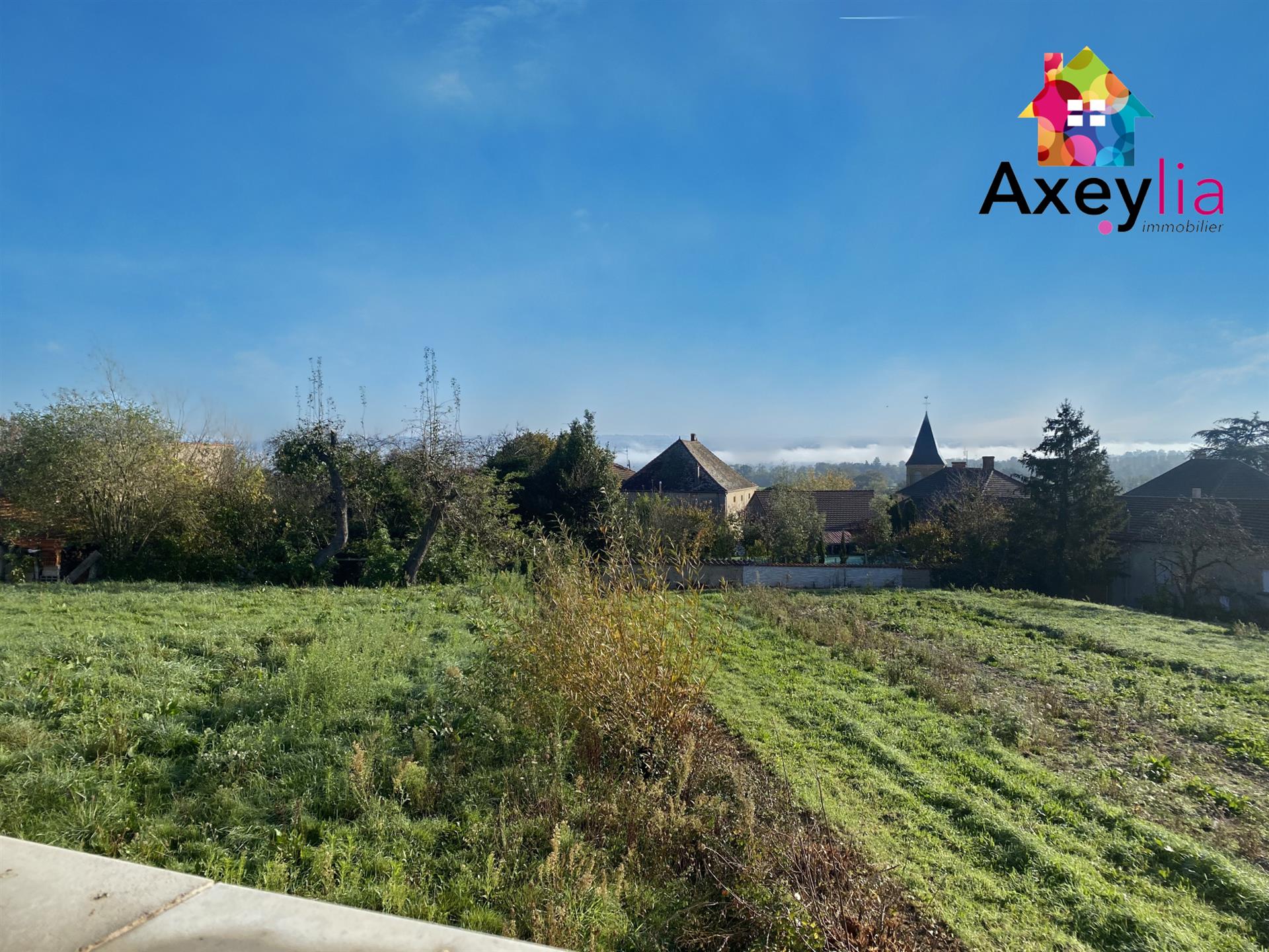 For Sale - Briennon Area - Single-Story House With Land