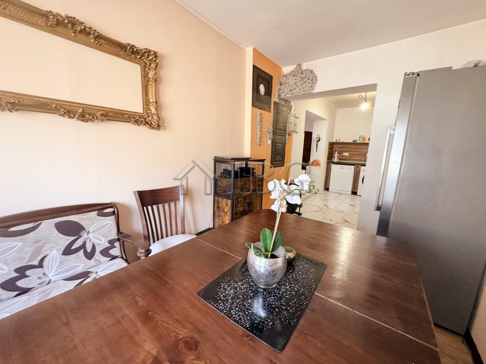 ?? Renovated 3-Bedroom Brick House with Large Garage and Garden Near Balchik