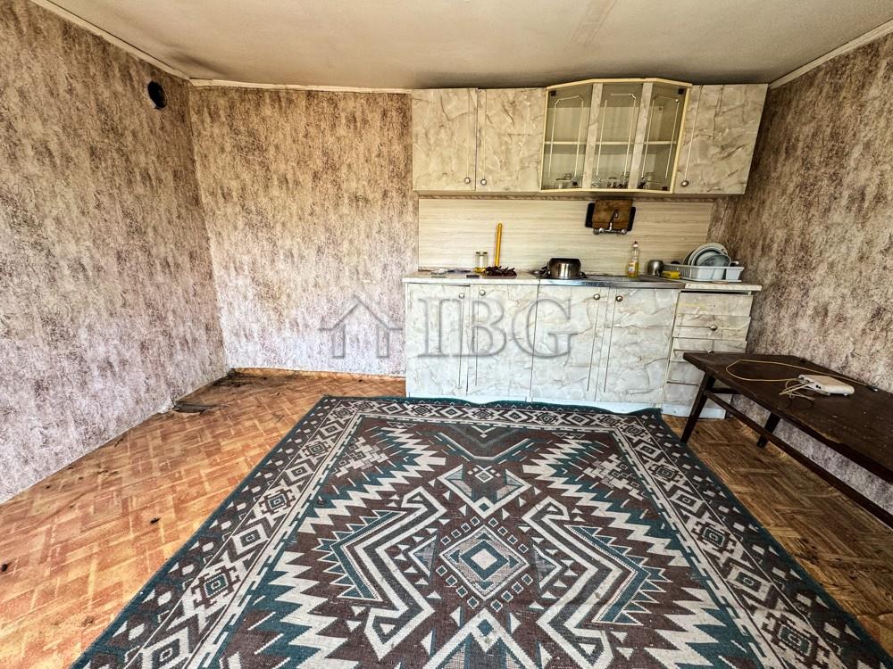 ??️ House for Renovation with Large Garden - Only 15 Minutes from the Sea
