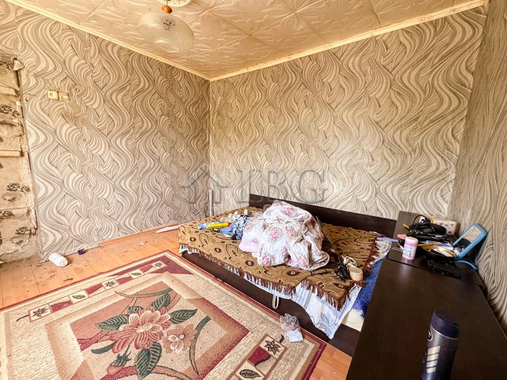 ??️ House for Renovation with Large Garden - Only 15 Minutes from the Sea