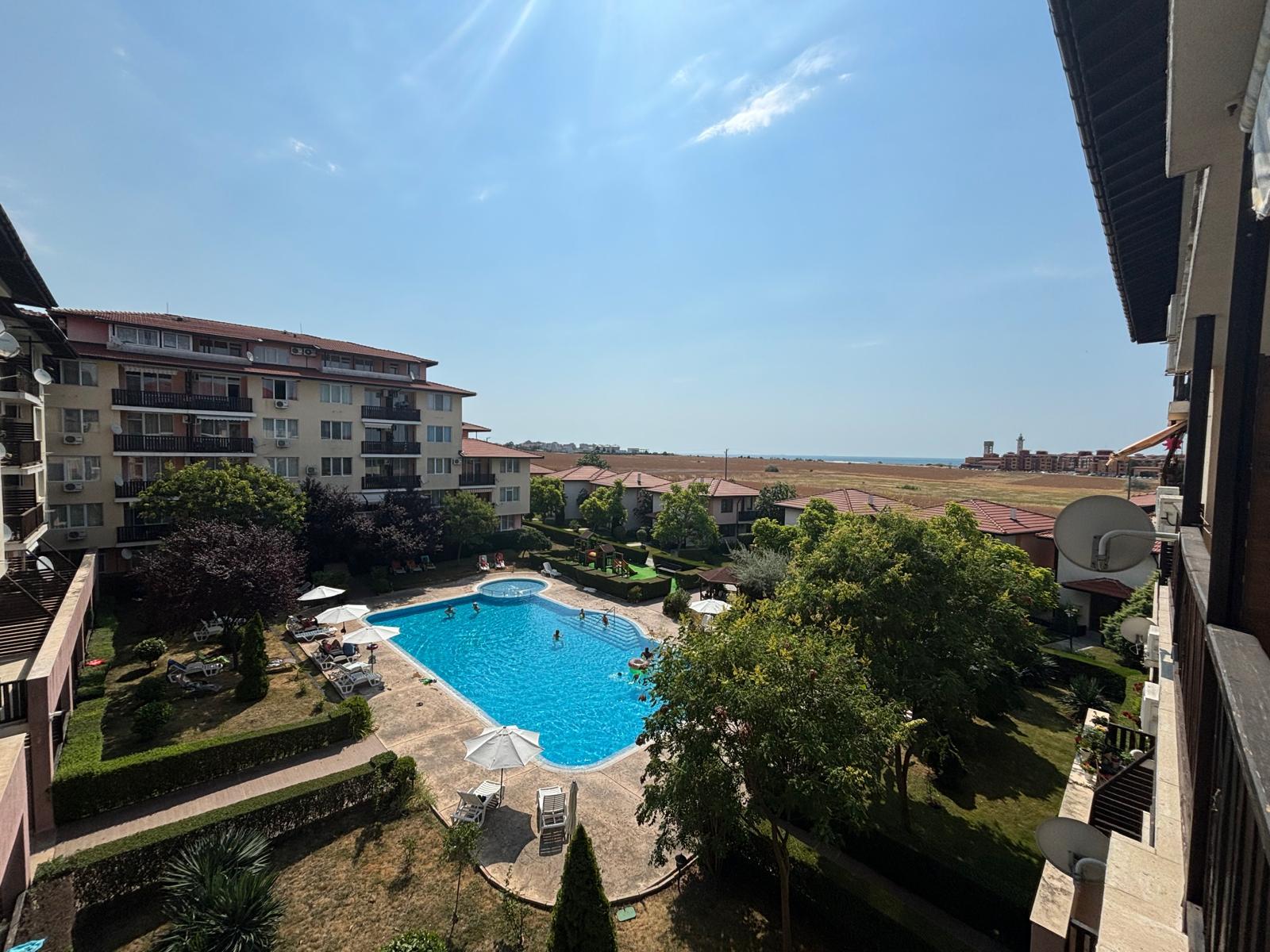2-Room Apartment with view to Pool and sea Chateau Aheloy 2
