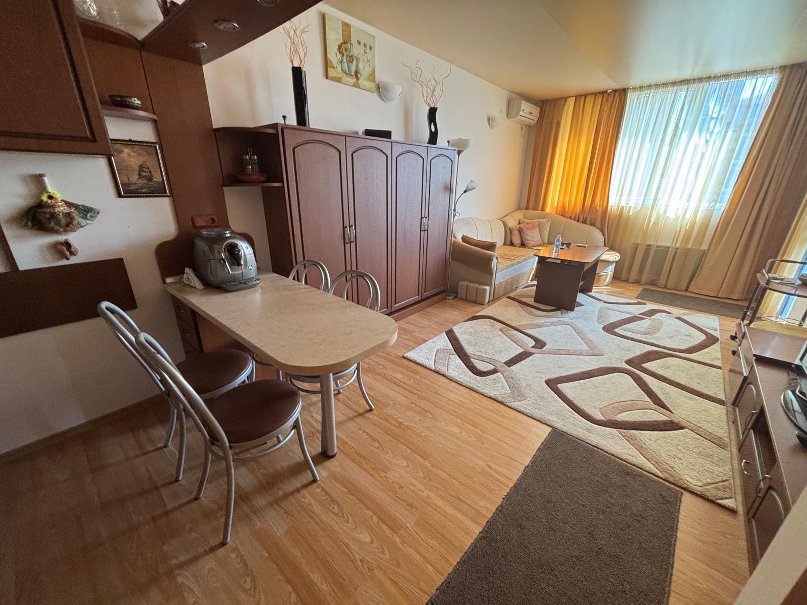 2-Room Apartment with view to Pool and sea Chateau Aheloy 2