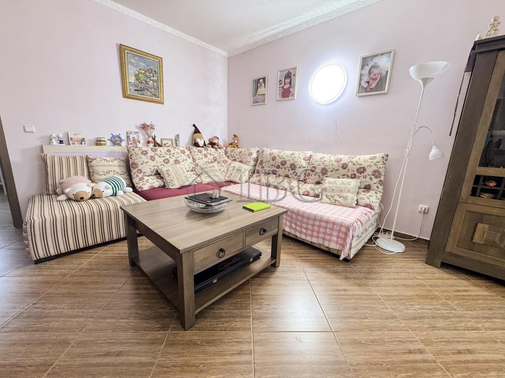 Lovely 3-Bedroom House with Garden Paradise Near Balchik