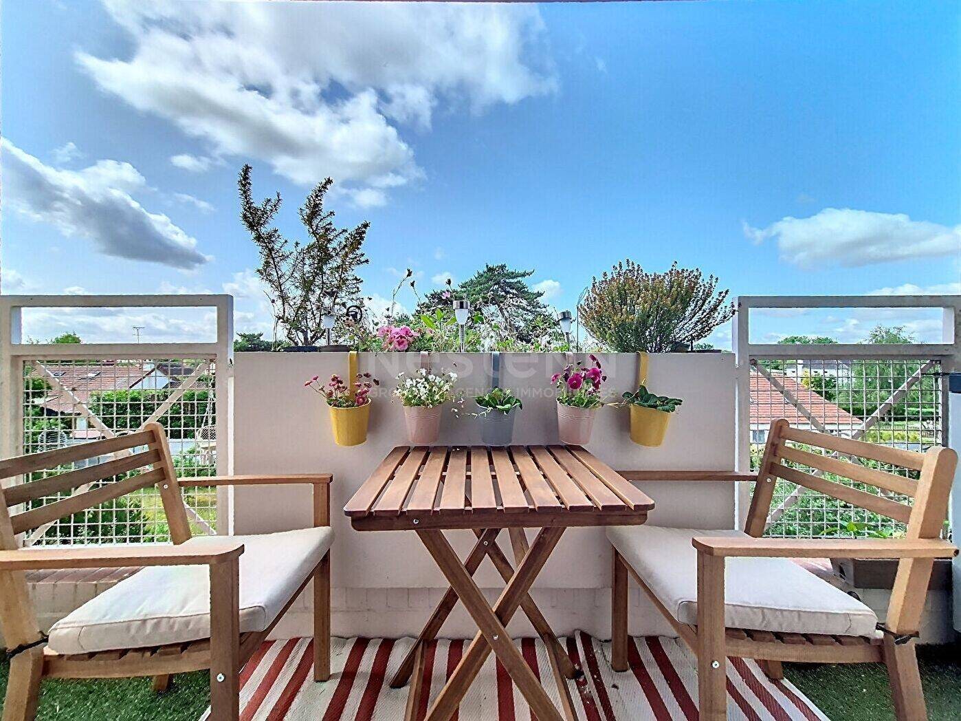 Appartement à louer, 83m², Lamorlaye