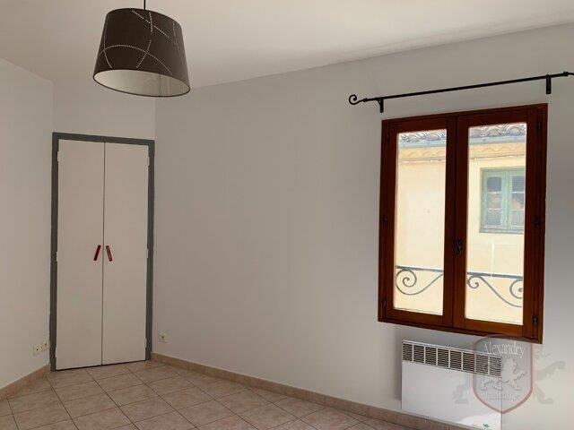 Appartement à louer, 38m², Nîmes