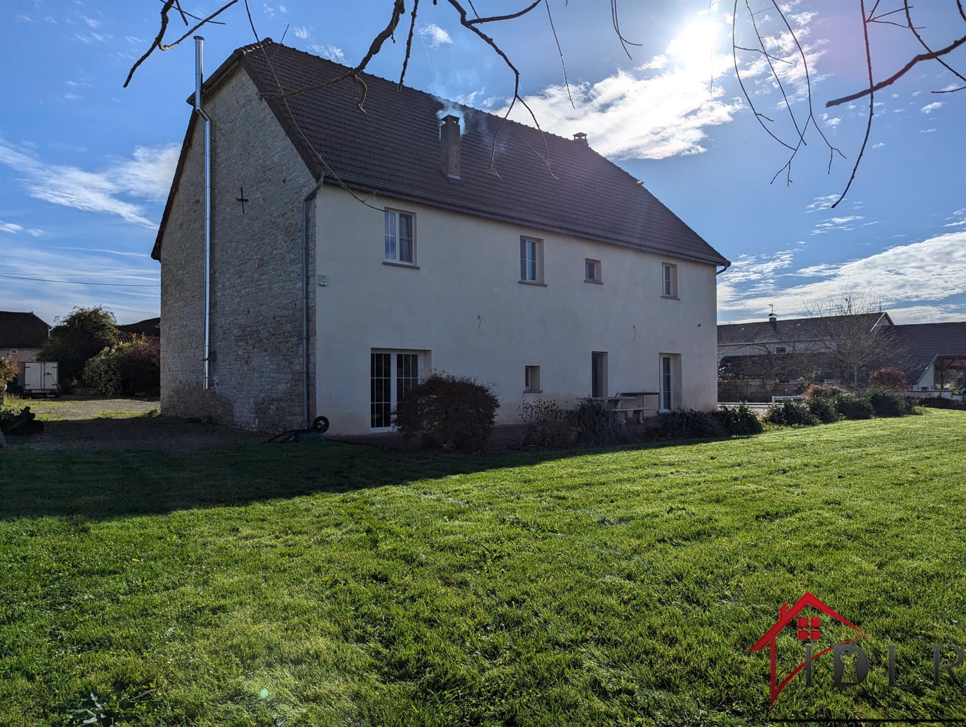 Maison à vendre, 240m², Broye-Aubigney-Montseugny