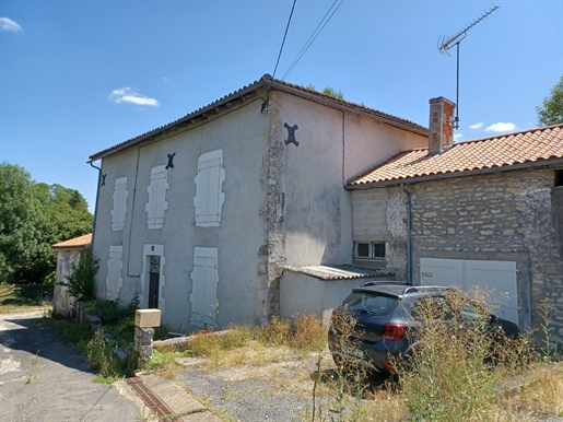 Old presbytery with adjoining outbuilding - attached garage - Pretty view of the countryside