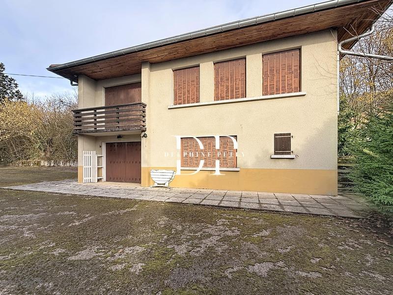 Maison à vendre, 137m², Lucinges