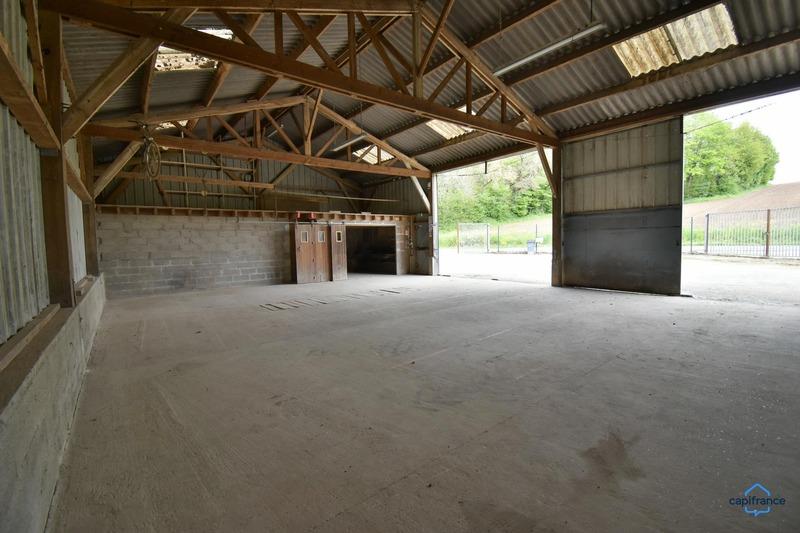 Maison à louer, 383m², Epeigné-les-Bois