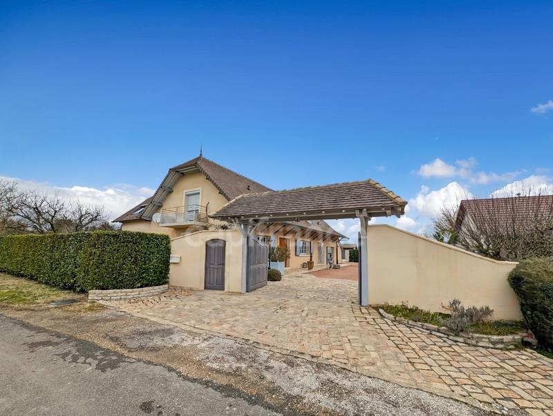 Maison à vendre, 246m², Mervans
