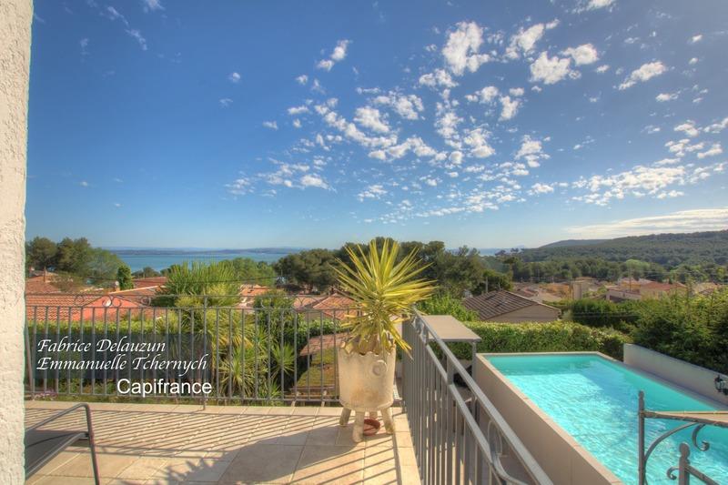 Maison à vendre, 230m², Saint-Mitre-les-Remparts