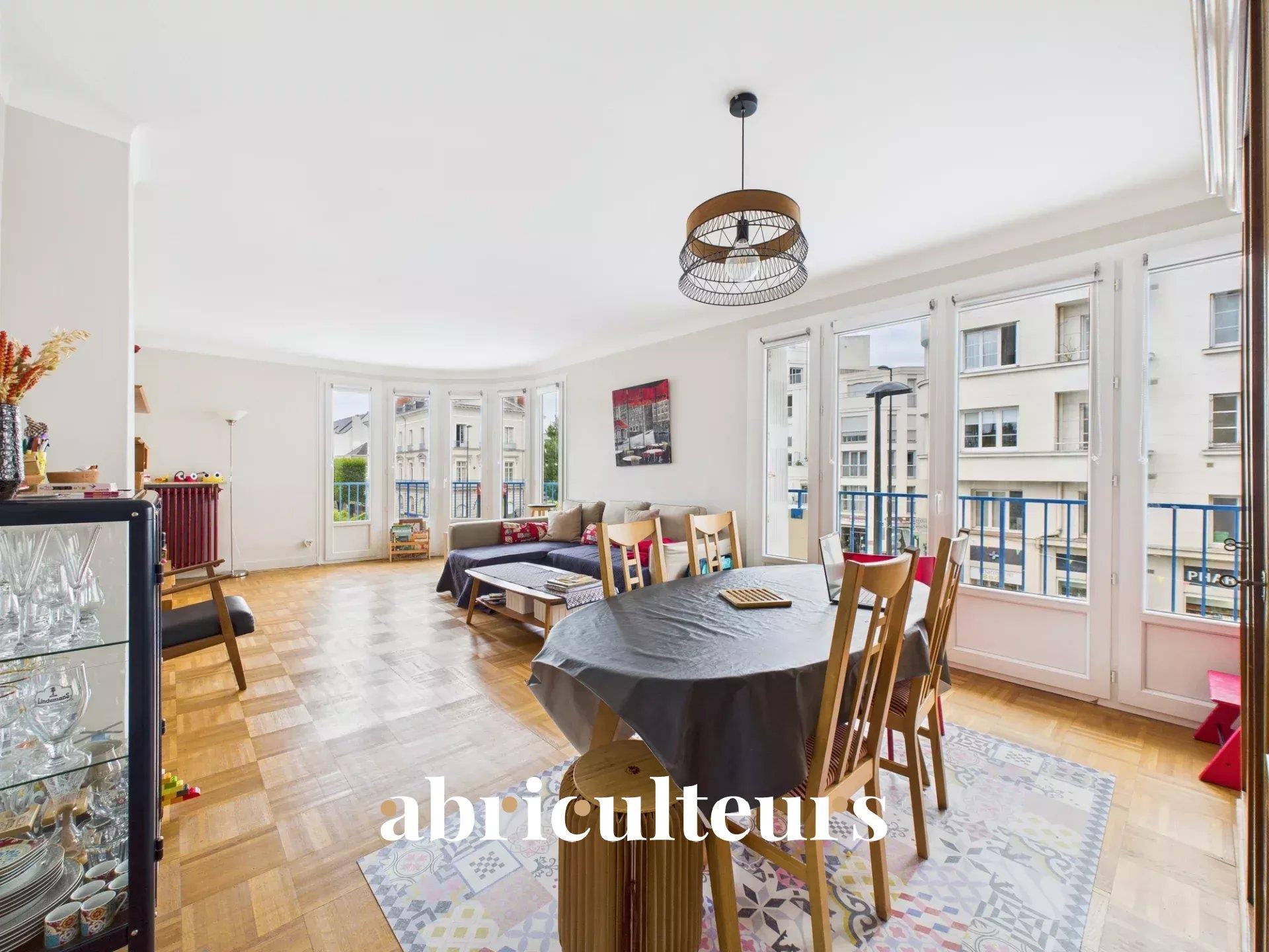 Large family flat in perfect condition - 4 bedrooms, 101m², 2nd floor with lift - place René Bouhier