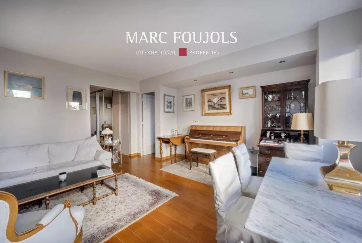 Paris Xvi Passy Trocadéro - Quiet apartment on greenery - 2 bedrooms - Balcony