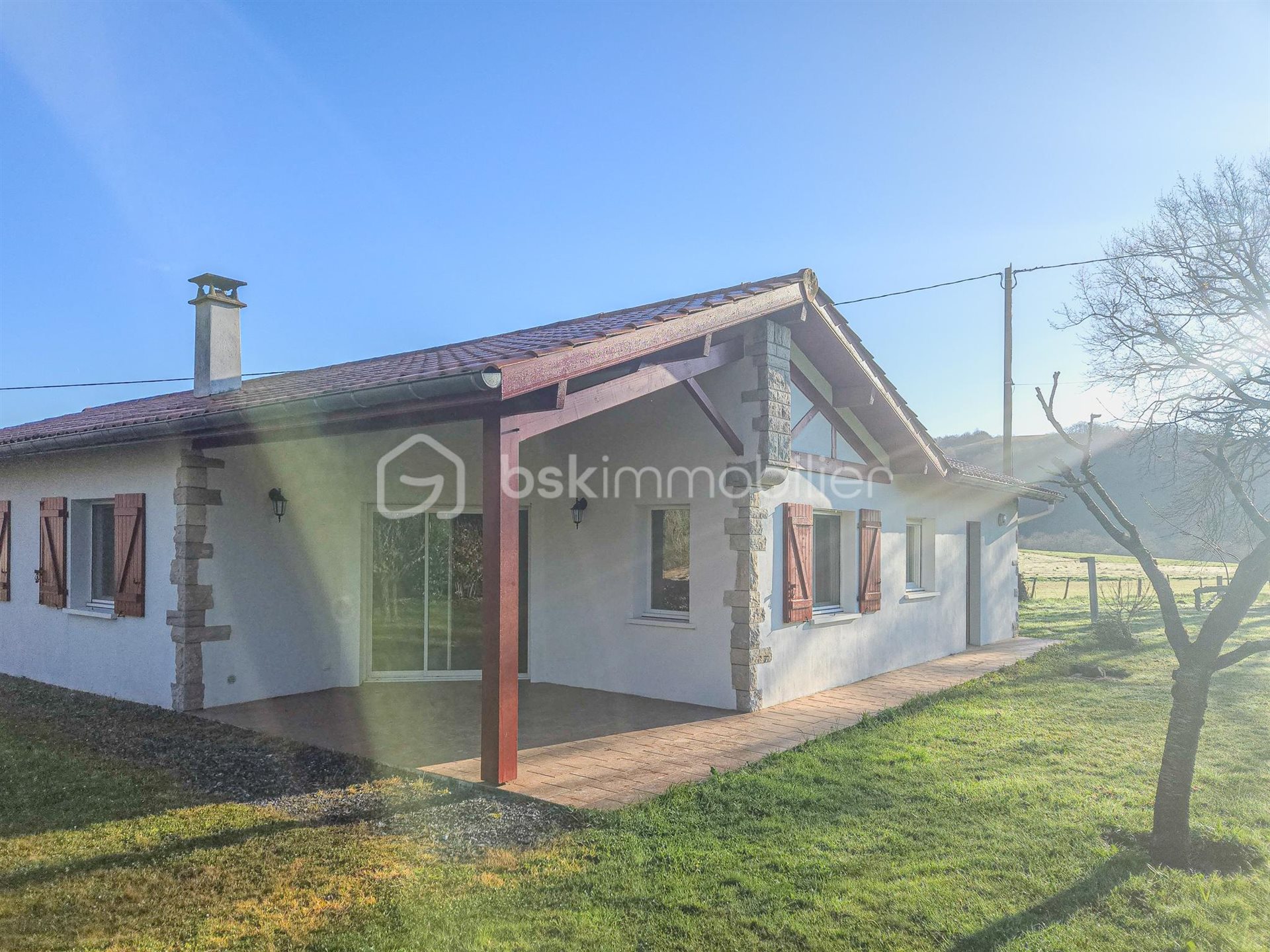 Maison à louer, 102m², Orègue