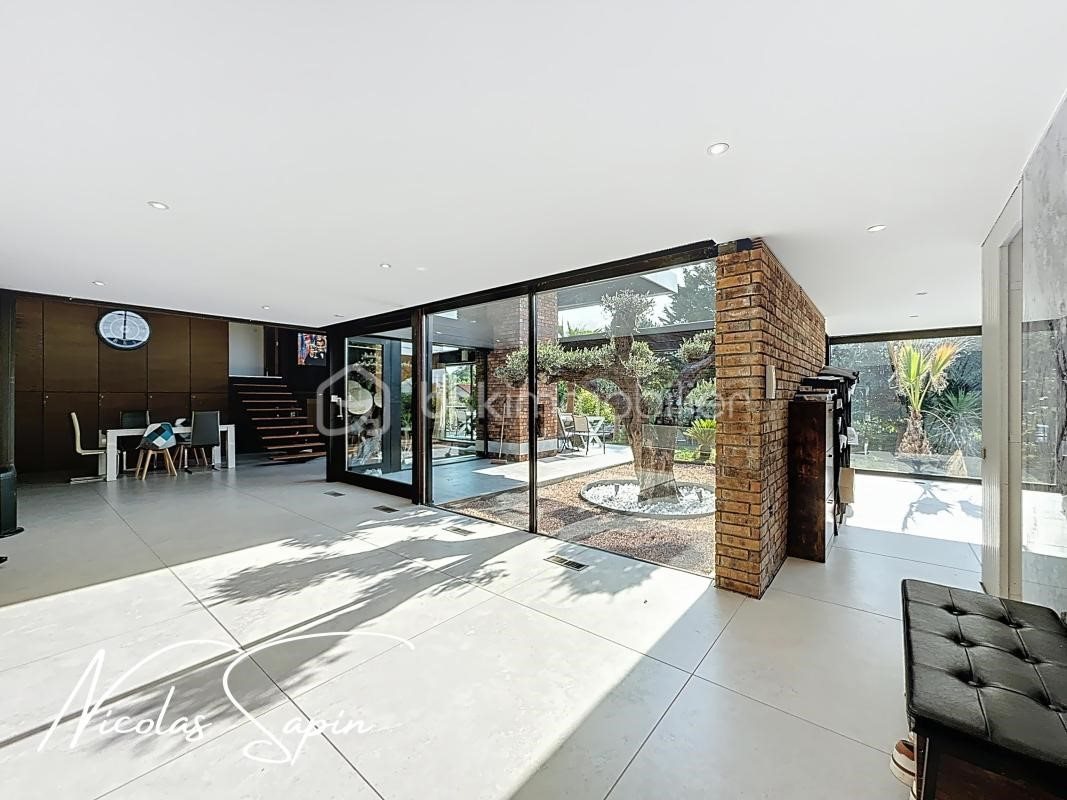 Maison à vendre, 188m², Gières