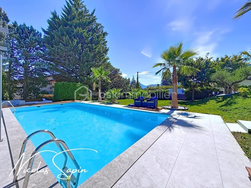 Maison à vendre, 188m², Gières