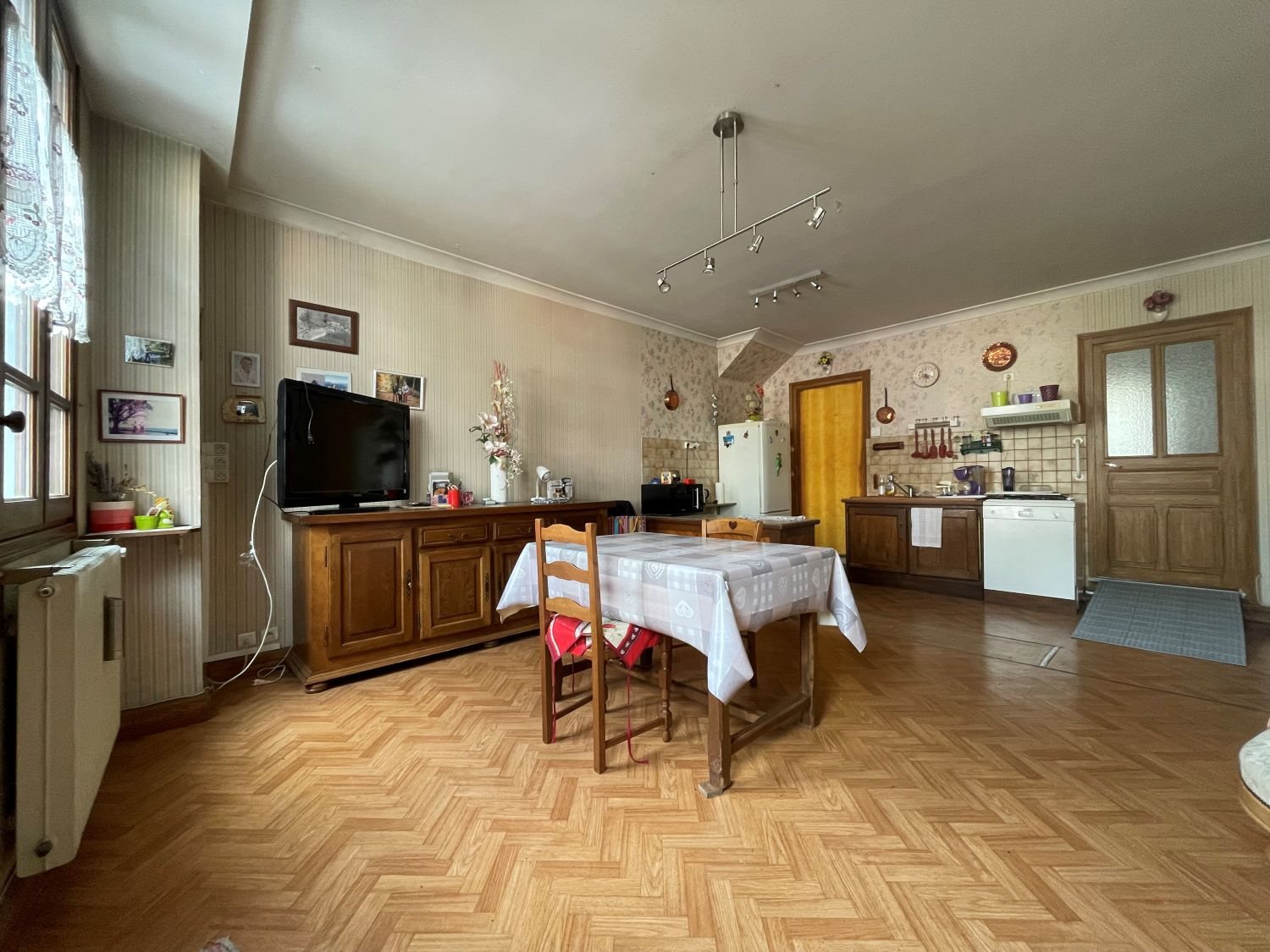 Maison à vendre, 141m², Riom-ès-Montagnes