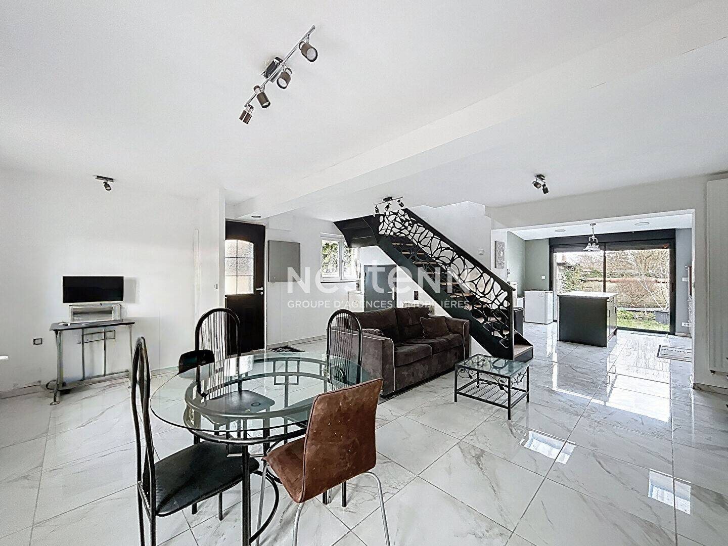 Maison à vendre, 85m², Beuvrages