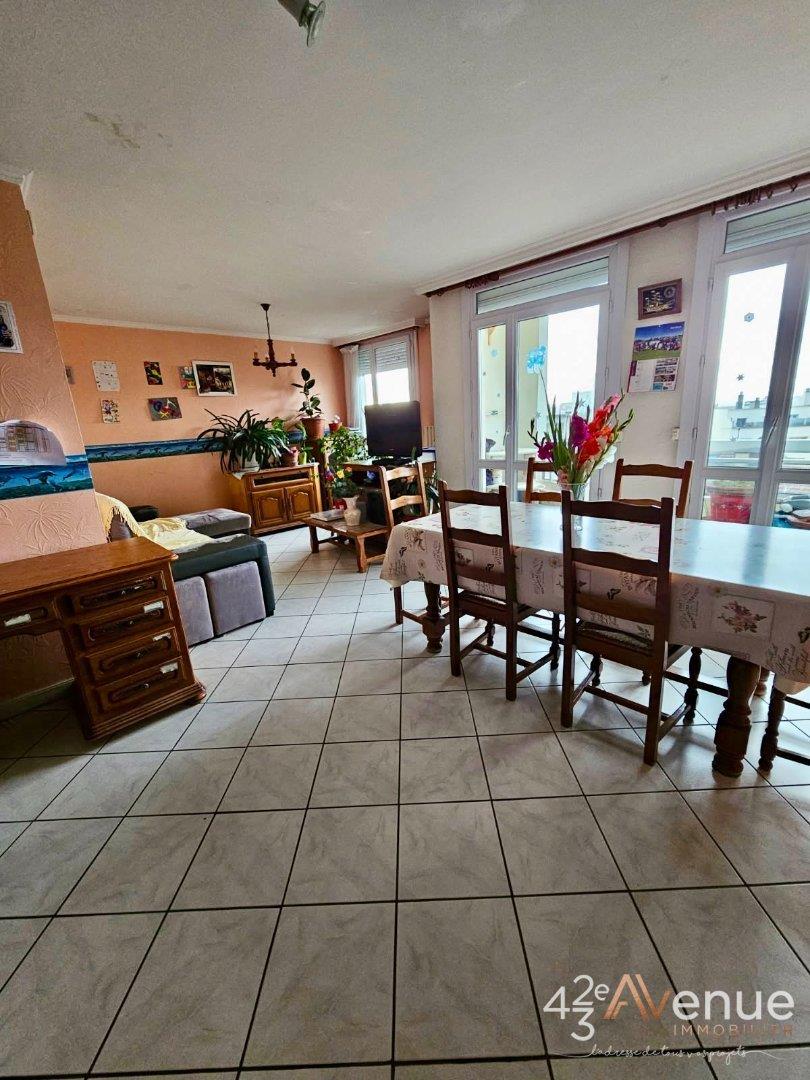 Appartement à vendre, 107m², Saint-Etienne