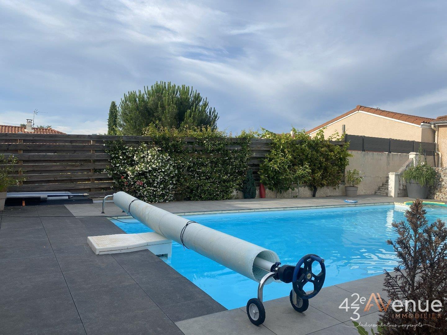 Maison à vendre, 161m², Sury-le-Comtal