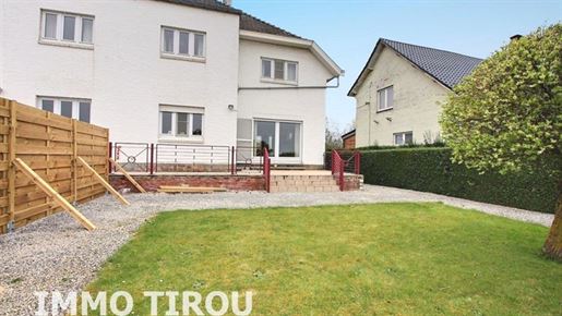 Purchase: House (7900)