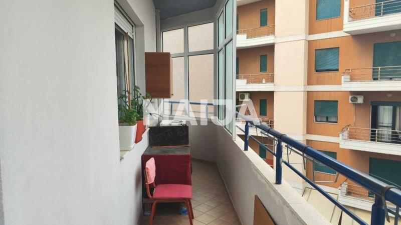Purchase: Apartment (9401)