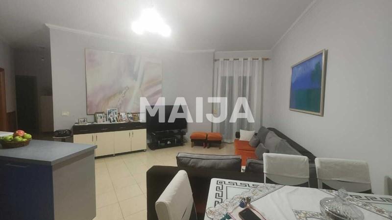 Purchase: Apartment (9401)
