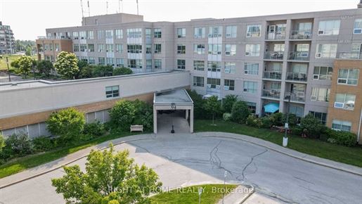 Appartement à vendre, 202 - 94 Dean Avenue, à Barrie, Canada