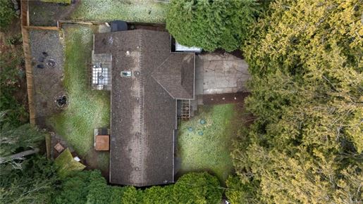 Purchase: House (V0R 2W0)