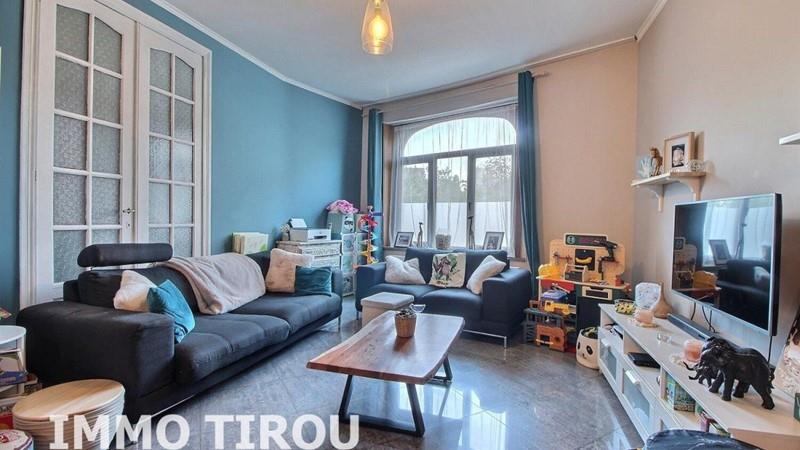 Purchase: House (6000)