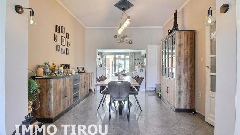 Purchase: House (6000)