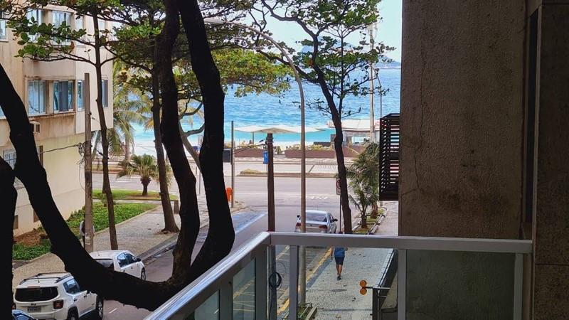 Duplex for sale José Linhares Leblon Beach Block 3 bedrooms