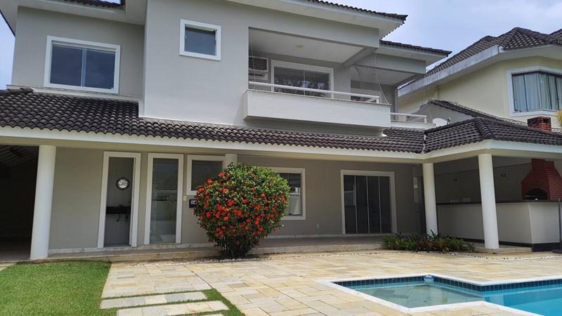 Beautiful Brezinsk style triplex house in Interlagos Quality