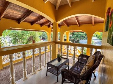 B and B, appartements et espaces commerciaux dans la zone hôtelière Hopkins