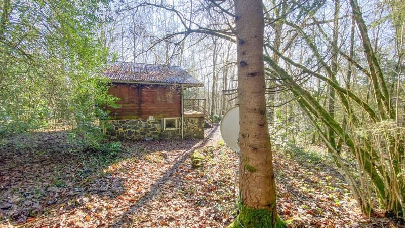 2 bedroom chalet in the middle of the woods