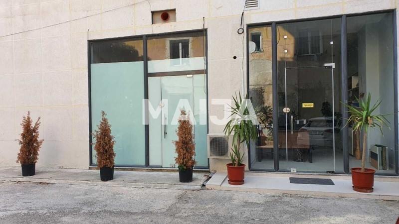 Purchase: Business premises (1001-1028)
