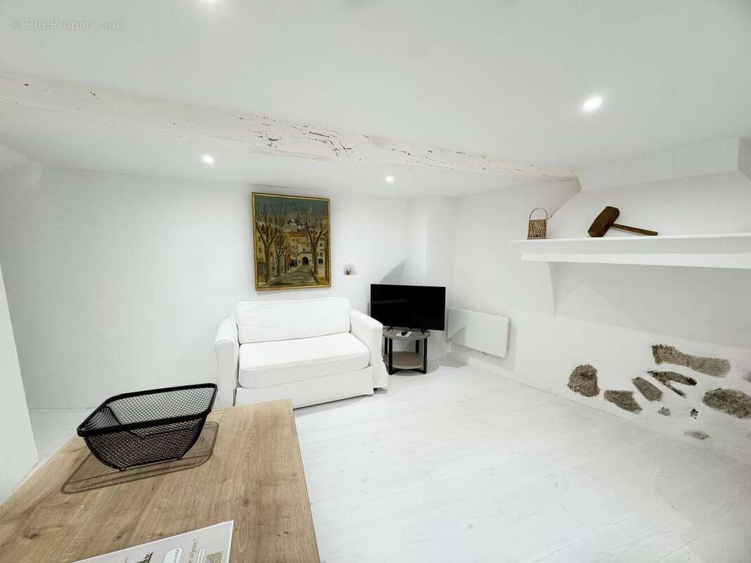 Appartement à vendre, 33m², Saint-Julien-du-Verdon