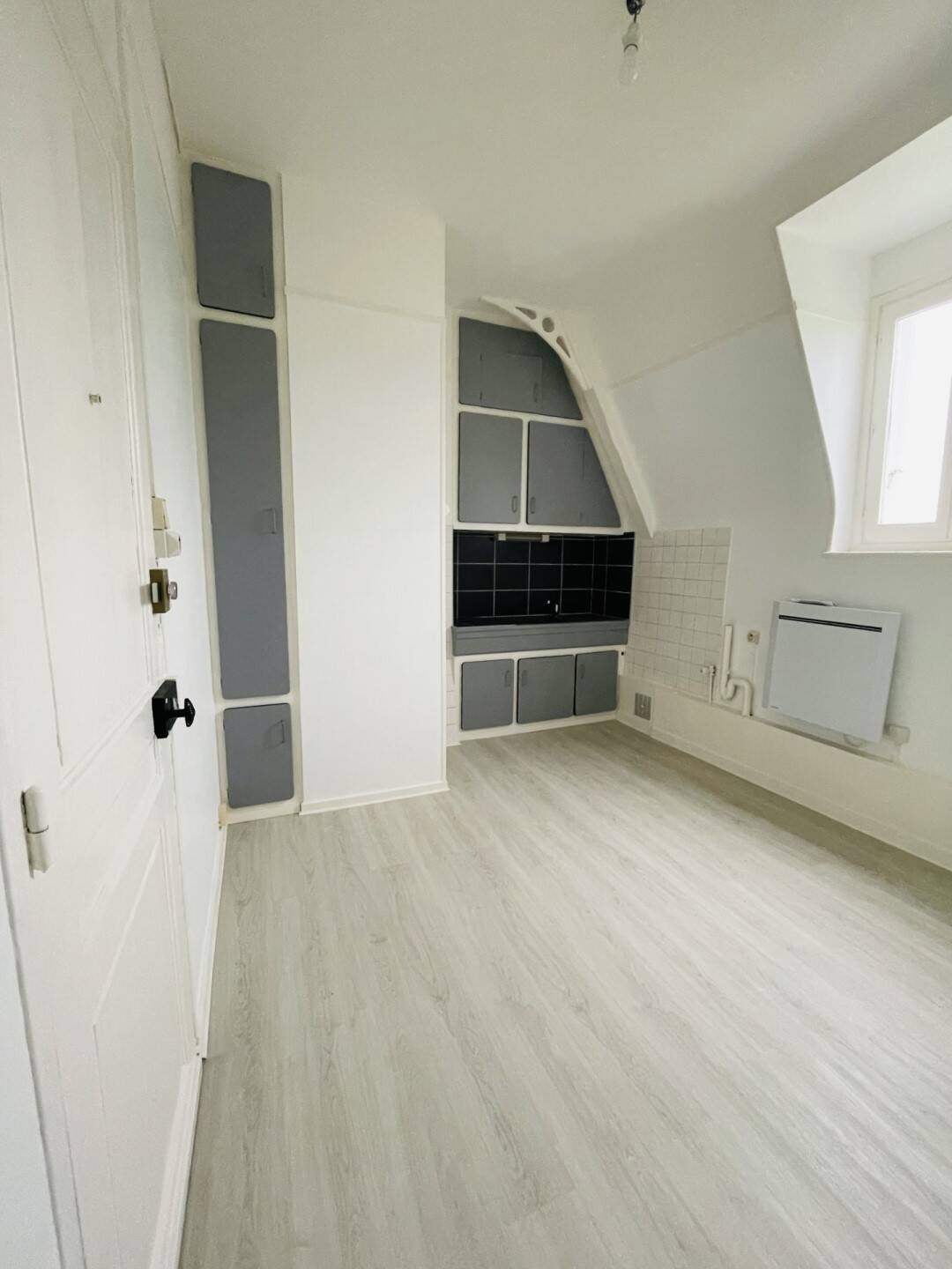 Appartement à louer, 30m², Lisieux