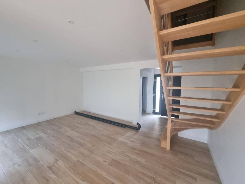 Maison à louer, 122m², Saint-Georges-d'Elle