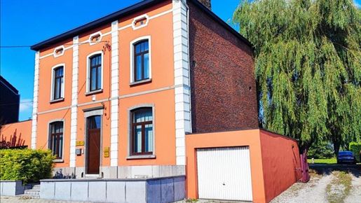 Purchase: Business premises (6240)
